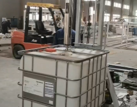 吨箱小调和设备